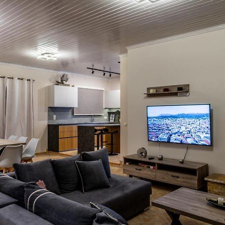 G.R Luxury Apartment Kalligoni Exterior photo