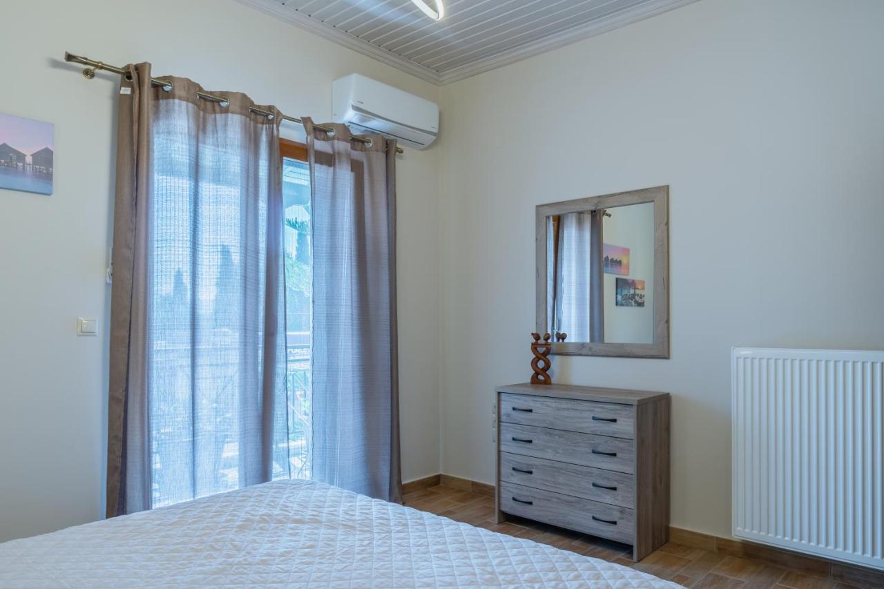 G.R Luxury Apartment Kalligoni Exterior photo